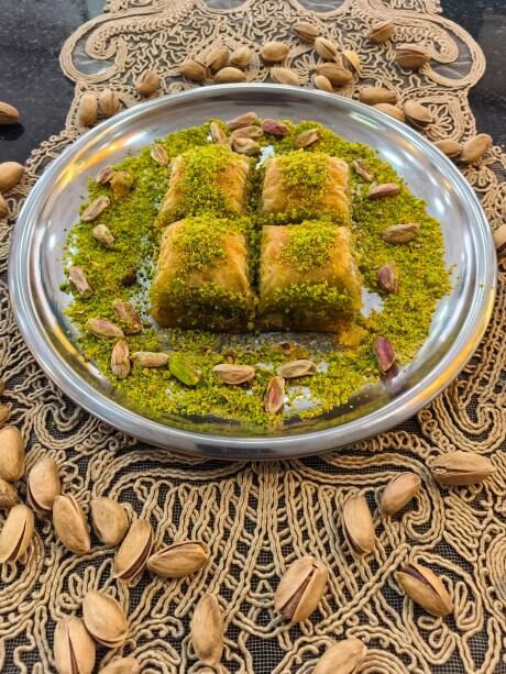 Fıstıklı Özel Baklava