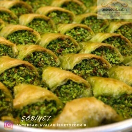 Ağzı Açık Şöbiyet
